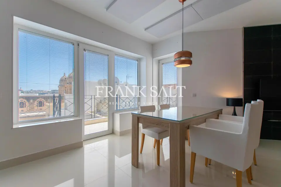 Gzira, Furnished Penthouse