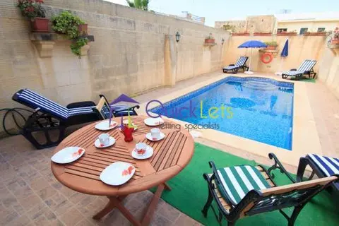5 bedroom House of Character to rent in Gozo - Xewkija