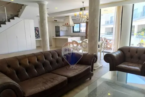 3 Bedroom Apartment For Sale in St Julian's