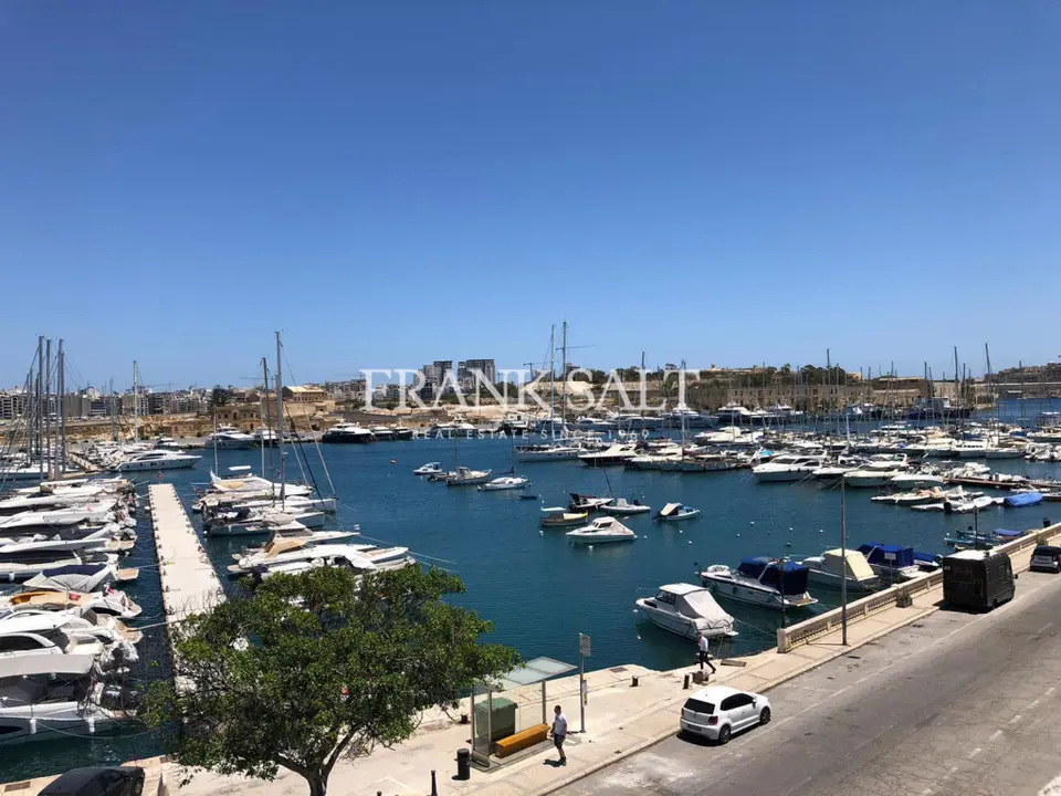 5 bedroom Villa to rent in Ta' Xbiex