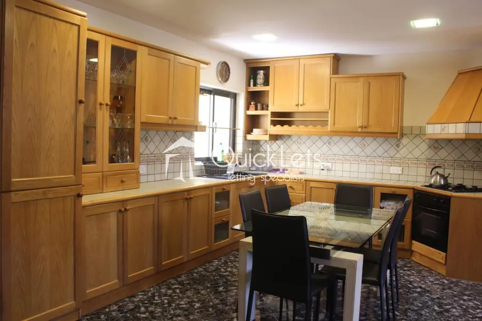 3 bedroom Maisonette to rent in Zabbar