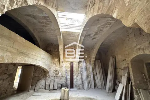 4 Bedroom House of Character For Sale in Zebbug