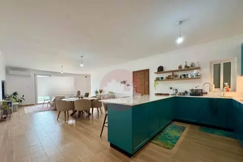 3 Bedroom Apartment For Sale in Iklin