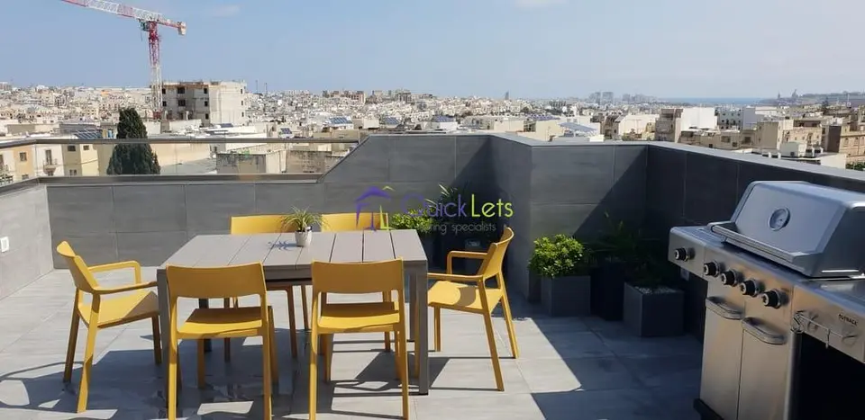 2 bedroom Penthouse to rent in Birkirkara