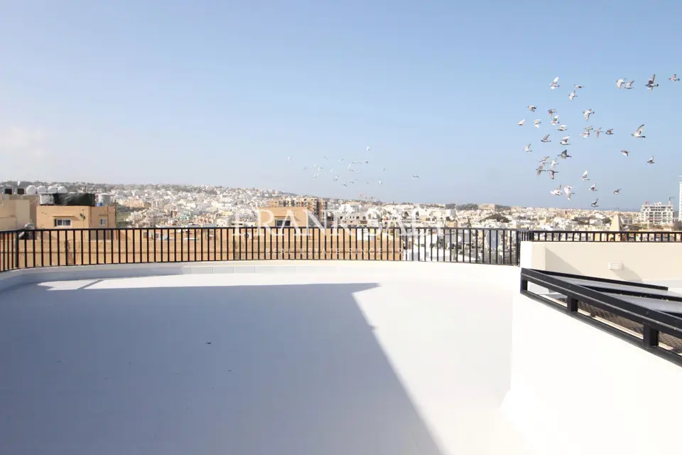 St Julians, Furnished Penthouse