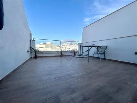3 bedroom Penthouse Duplex to rent in Naxxar