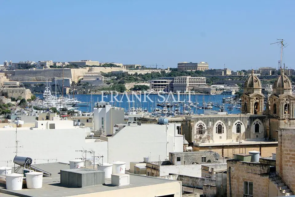 Gzira, Apartment