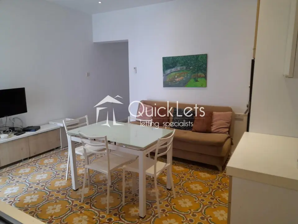 2 bedroom Maisonette to rent in Gzira