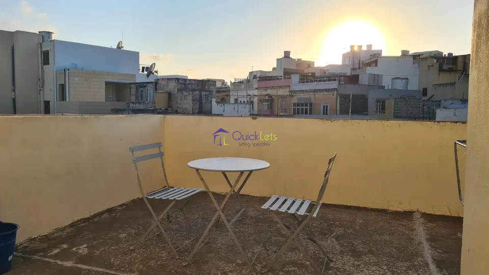 1 bedroom Penthouse to rent in Hamrun
